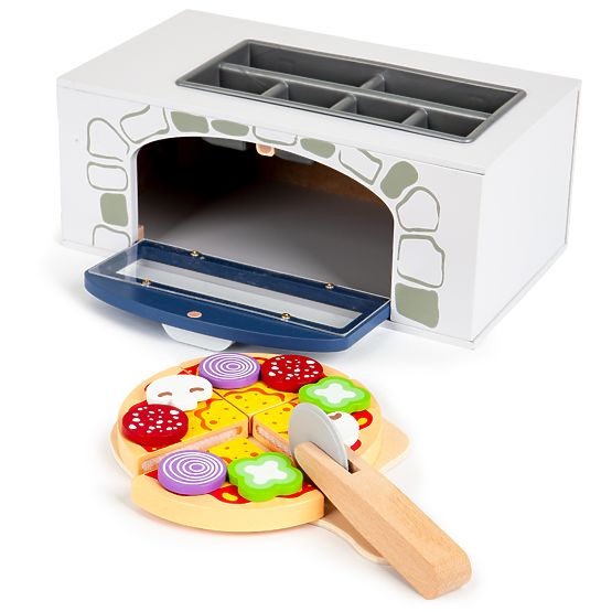 Wooden pizza oven with accessories