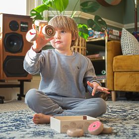 Bigjigs Toys Box with Donuts