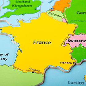 Bigjigs Toys Wooden puzzle map of Europe 25 pieces