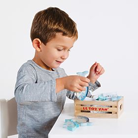 Le Toy Van Crate with fish