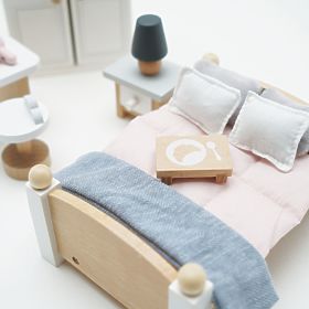 Le Toy Van Furniture Daisylane bedroom