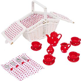 Picnic Basket for Dolls Tina