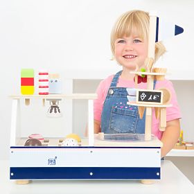 Small Foot Ice Cream Stand