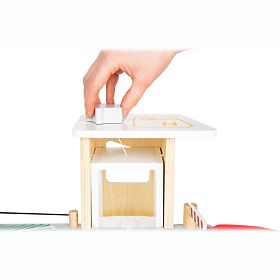 small foot Premium Parking Garage