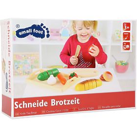 small foot Wooden Cutting Snack Set