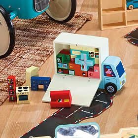 Vilac Wooden Logic Game Pack It Right! Movers